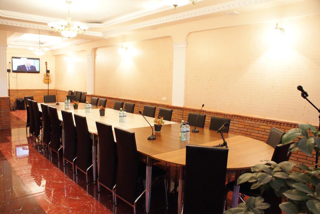 Marani Hotel Батуми Экстерьер фото
